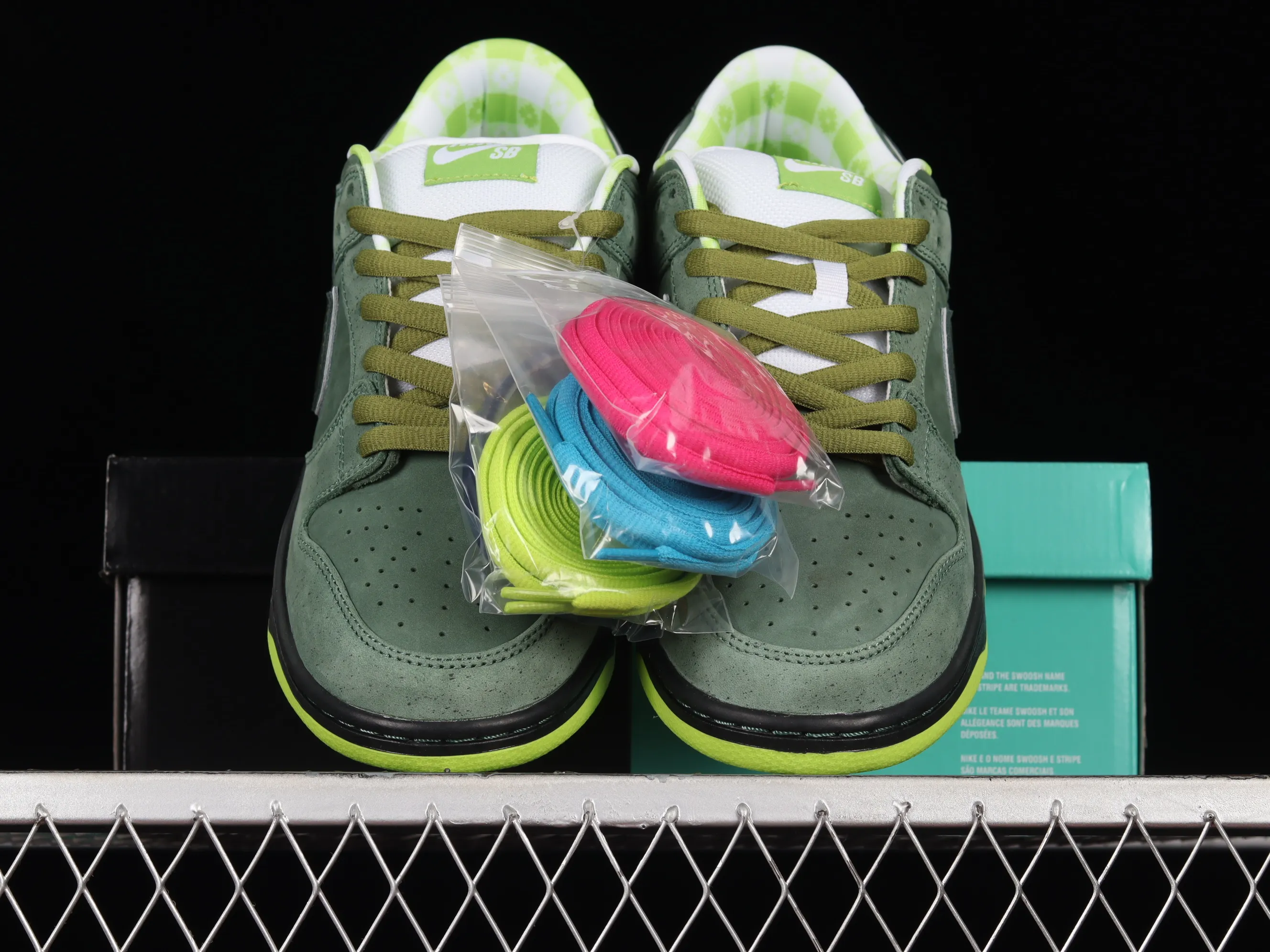 All Categories Nk SB Dunk Series Nk SB Dunk Low Low-top sneakers Pure original version Concepts